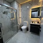 Sahlan Hotel *