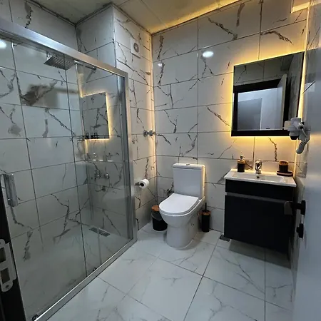 Sahlan Hotel *